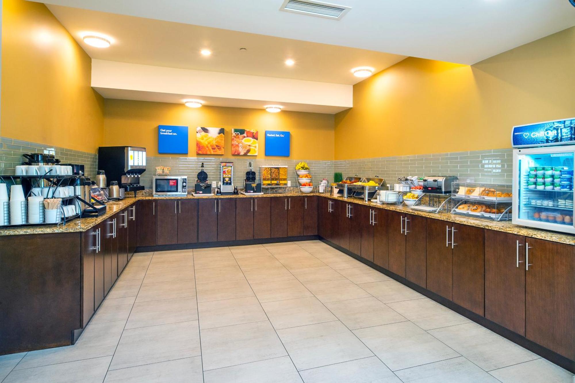 Comfort Inn & Suites Terrace Dış mekan fotoğraf